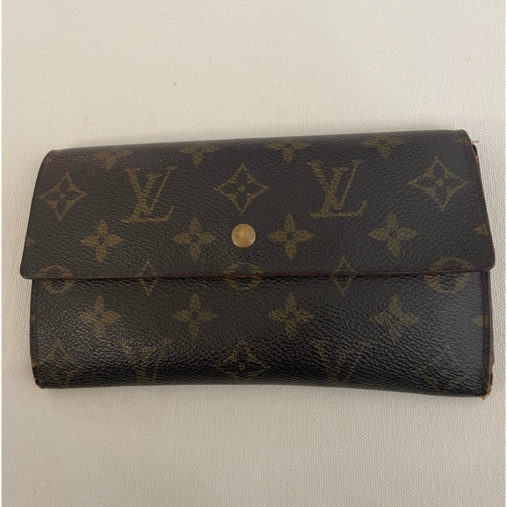 Louis Vuitton monogram Sarah Wallet Authentic PRELOVED